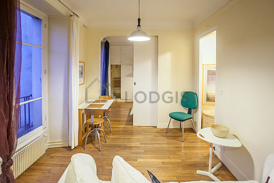 Living room furnished with 1 sofabed(s) of 140cm, tv, storage space, cupboard