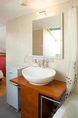 Duplex Paris 8° - Bathroom