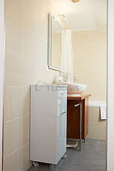 Duplex Paris 8° - Bathroom