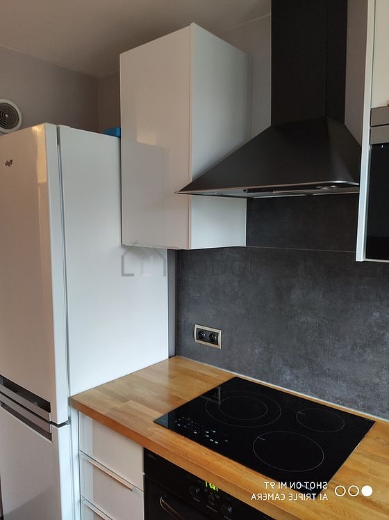 Magnifique cuisine de 6m² avec du carrelage au sol