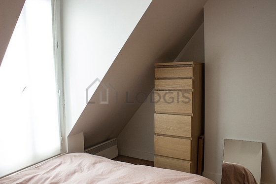 Nice alcove with wooden floor close to the living room