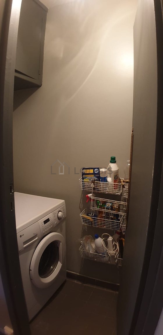 Laundry room equipped with washing machine