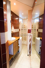 Apartment Saint-Maur-Des-Fossés - Bathroom