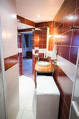 Apartment Saint-Maur-Des-Fossés - Bathroom