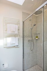 Appartement Paris 4° - Salle de bain