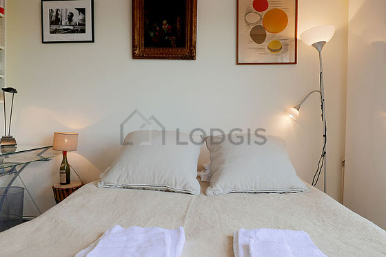 Chambre donnant sur jardin