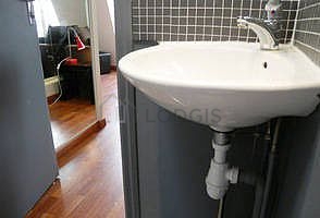 Agréable salle de bain