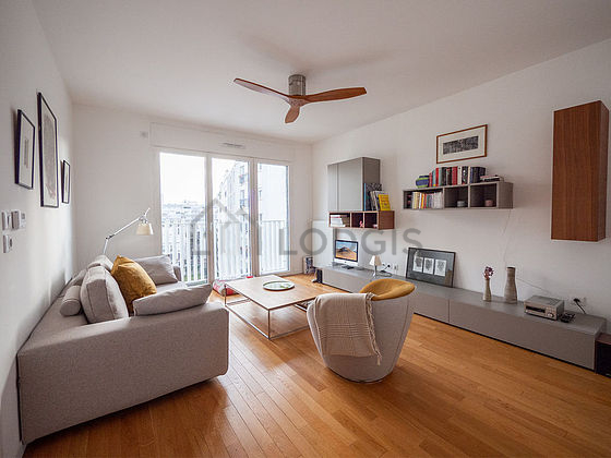 Séjour très calme équipé de chaine hifi, ventilateur, 1 fauteuil(s)