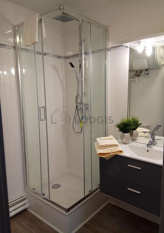 Agréable salle de bain