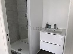 Apartment Champigny-Sur-Marne - Bathroom