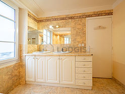 Apartment Paris 1° - Bathroom