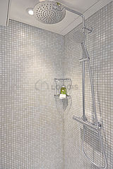 Apartment Paris 4° - Bathroom