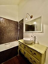 双层公寓 巴黎4区 - 浴室