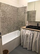 Apartment Courbevoie - Bathroom