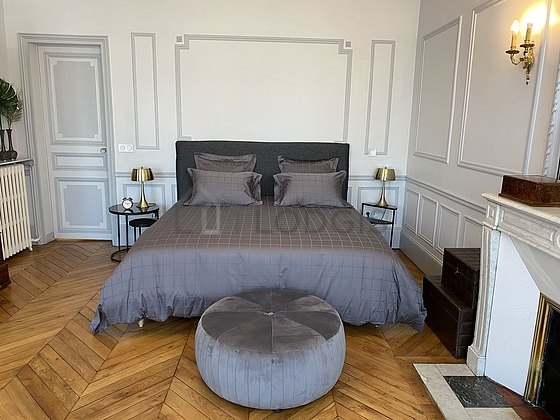 Very quiet bedroom for 2 persons equipped with 1 bed(s) of 180cm