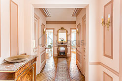 Appartement Paris 8° - Entrée