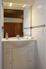 Apartment Paris 4° - Bathroom