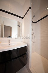 Apartment Paris 9° - Bathroom