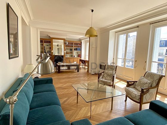 Séjour calme équipé de canapé, 1 fauteuil(s)