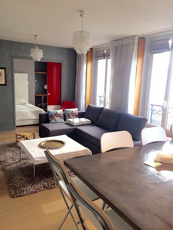 Séjour très calme équipé de télé, lecteur de dvd, 1 fauteuil(s), 1 chaise(s)