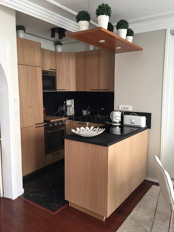 Great kitchen with tile floor