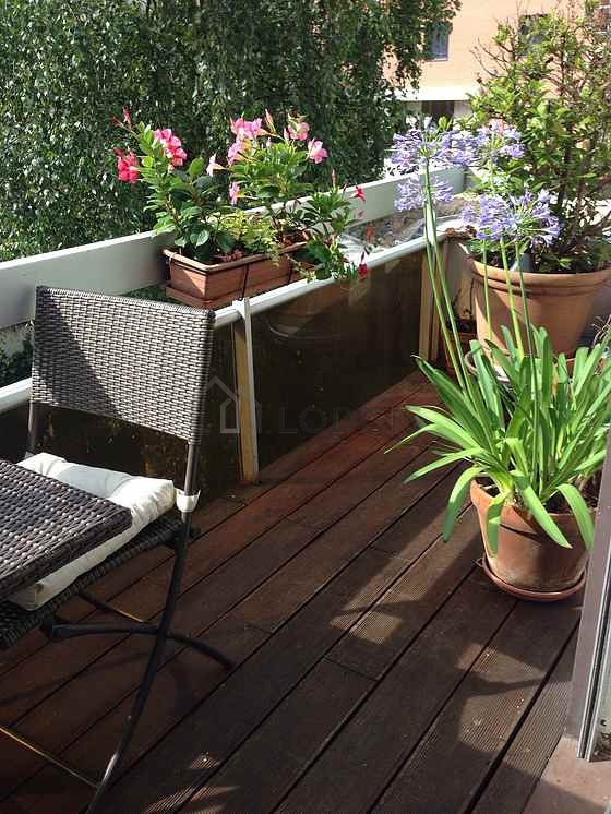 Terrasse équipée de 1 fauteuil(s)