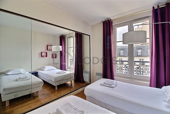 Chambre très calme pour 2 personnes équipée de 2 lit(s) de 80cm