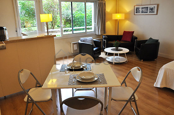 Very quiet living room furnished with 2 bed(s) of 90cm, tv, fan