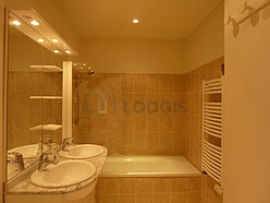 Apartment Boulogne-Billancourt - Bathroom