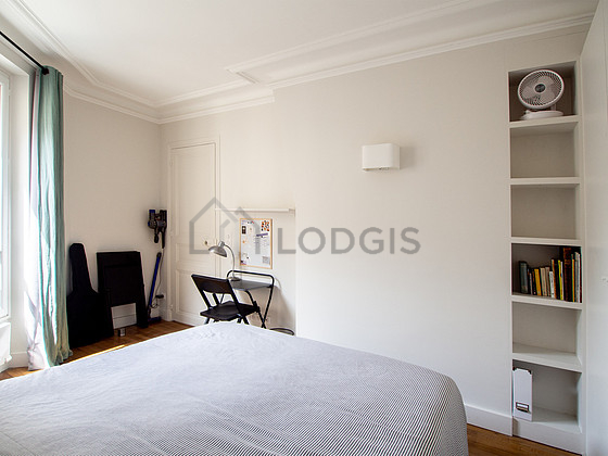 Very quiet bedroom for 2 persons equipped with 2 bed(s) of 80cm