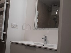 Apartment Courbevoie - Bathroom