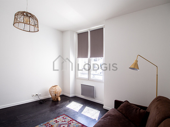 Very bright bedroom equipped with wardrobe, cupboard