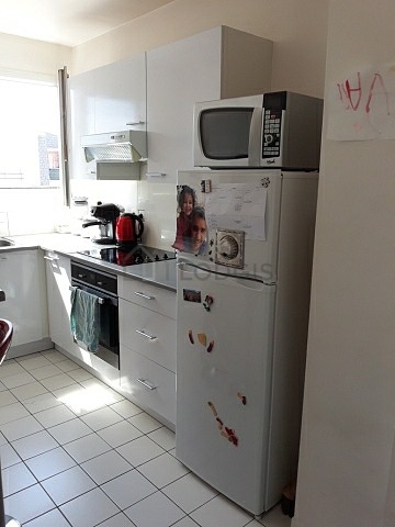 Great kitchen with tile floor