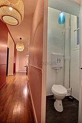 Apartment Paris 17° - Toilet