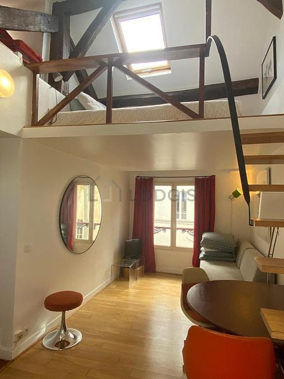 Sitting room of an apartment in Paris