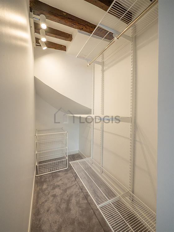 Great dressing-room serviced with : wardrobe