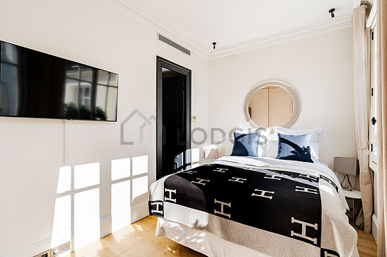 Chambre donnant sur cour
