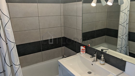 Agréable salle de bain