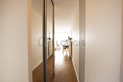 Apartment Paris 18° - Entrance