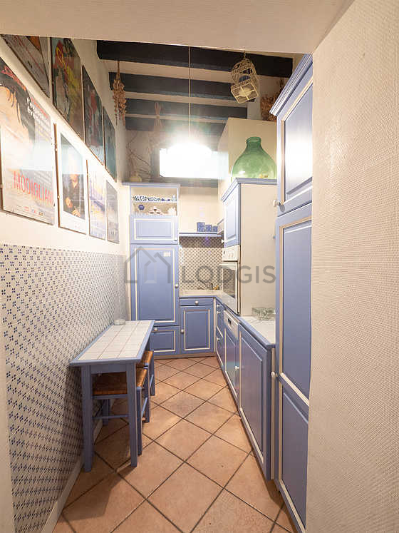 Great kitchen with tile floor