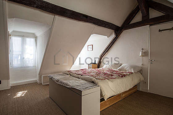 Bedroom with cocofloor