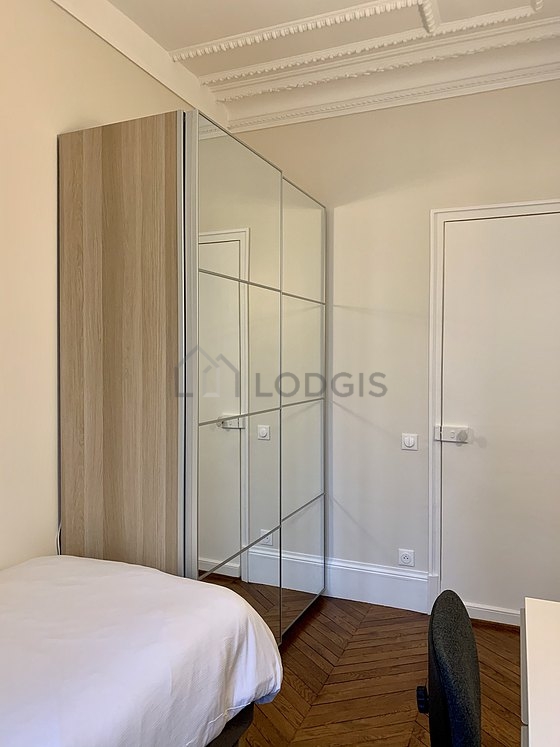 Bedroom for 2 persons equipped with 1 bed(s) of 160cm