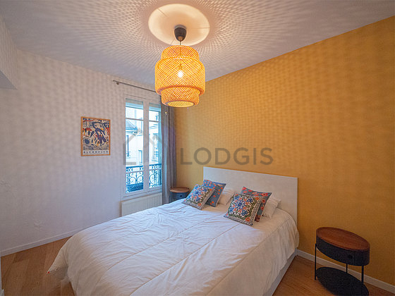 Chambre donnant sur cour
