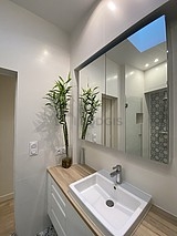 Apartment Paris 8° - Bathroom