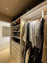 Apartment Paris 8° - Dressing room