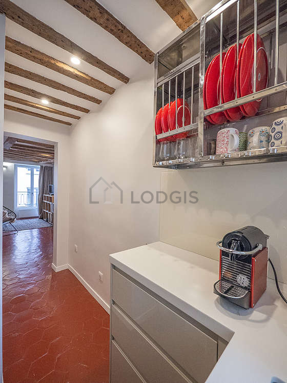 Very bright kitchen with double-glazed windows facing the courtyard