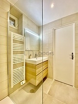 Apartment Paris 9° - Bathroom