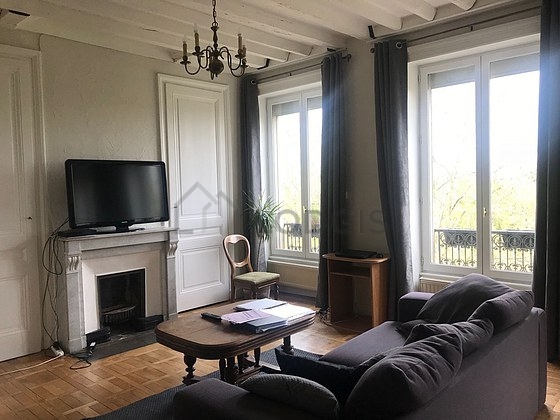 Living room furnished with tv