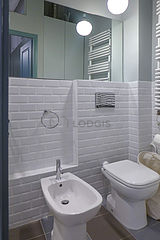 Apartment Paris 4° - Bathroom