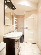 Apartment Issy-Les-Moulineaux - Bathroom